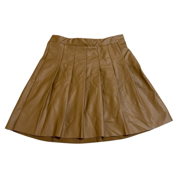 Olive & Oak Dresses & Skirts - Olive & Oak Tan/Brown Pleated Faux Leather Mini Skirt